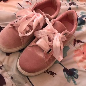 Doll style shoes